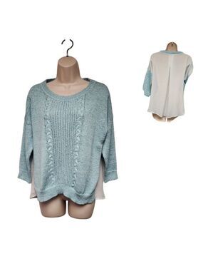 V.I.P Women's Long Sleeve Round Neck Casual Sweater Size Medium Color Blue